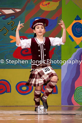 U48-251 Highland Xmas Dance