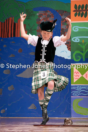 U48-253 Highland Xmas Dance