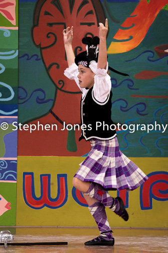 U48-264 Highland Xmas Dance