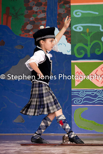 U48-273 Highland Xmas Dance