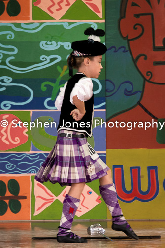 U48-276 Highland Xmas Dance