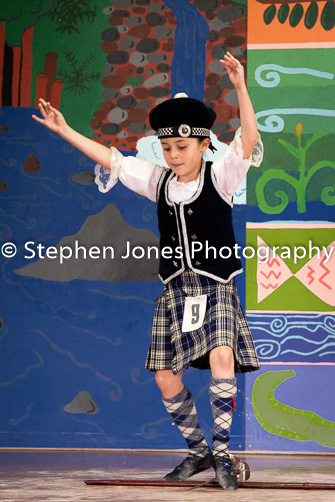 U48-277 Highland Xmas Dance