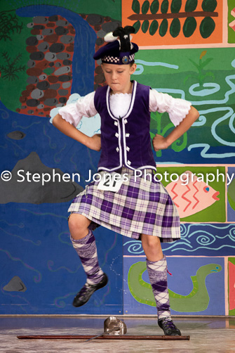 U48-281 Highland Xmas Dance