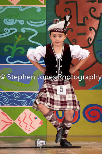 U48-283 Highland Xmas Dance