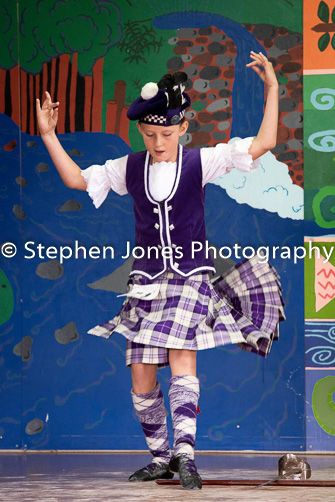 U48-285 Highland Xmas Dance