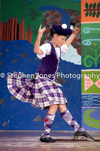 U48-286 Highland Xmas Dance