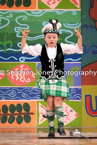 U48-298 Highland Xmas Dance