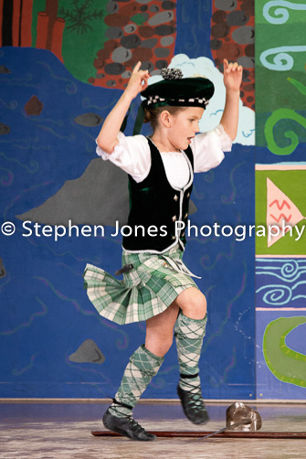 U48-300 Highland Xmas Dance