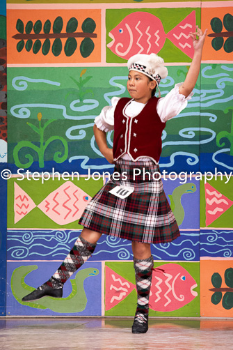 U48-301 Highland Xmas Dance