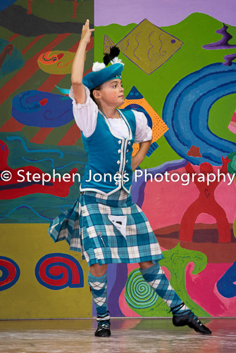 U48-304 Highland Xmas Dance