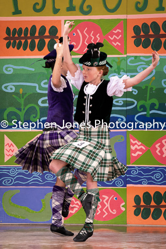 U48-328 Highland Xmas Dance