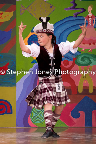 U48-334 Highland Xmas Dance