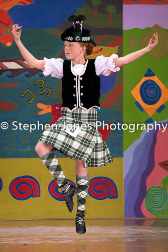 U48-336 Highland Xmas Dance