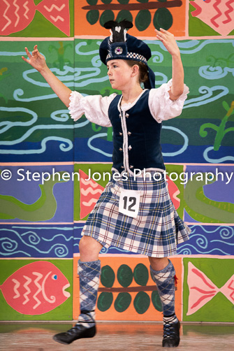 U48-340 Highland Xmas Dance