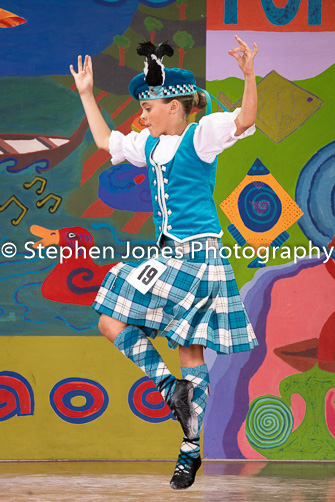 U48-355 Highland Xmas Dance