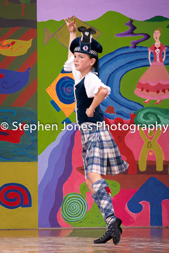 U48-370 Highland Xmas Dance