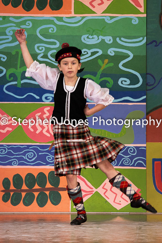 U48-382 Highland Xmas Dance