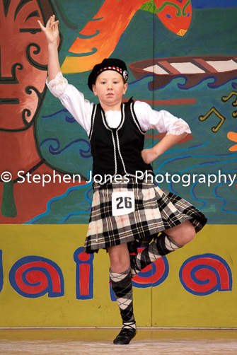 U48-383 Highland Xmas Dance