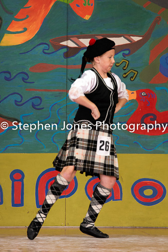 U48-384 Highland Xmas Dance
