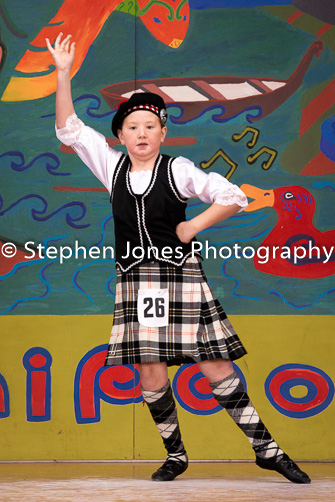 U48-393 Highland Xmas Dance