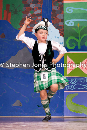 U48-396 Highland Xmas Dance