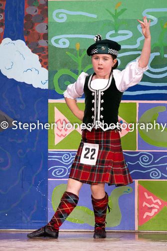 U48-405 Highland Xmas Dance