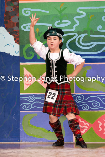 U48-409 Highland Xmas Dance