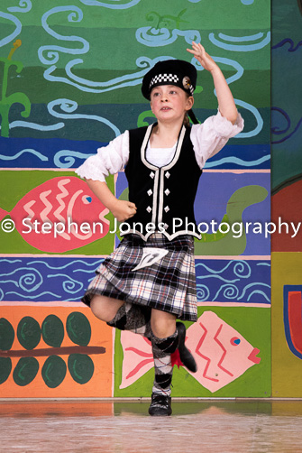 U48-414 Highland Xmas Dance