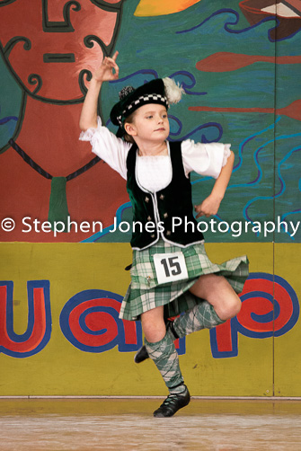 U48-416 Highland Xmas Dance