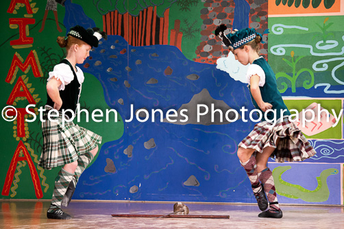 U48-429 Highland Xmas Dance