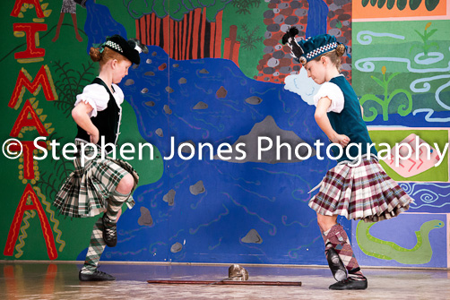 U48-430 Highland Xmas Dance