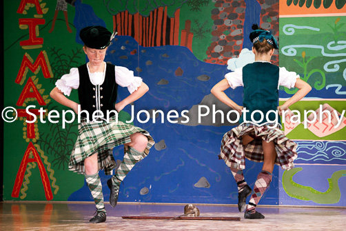 U48-431 Highland Xmas Dance