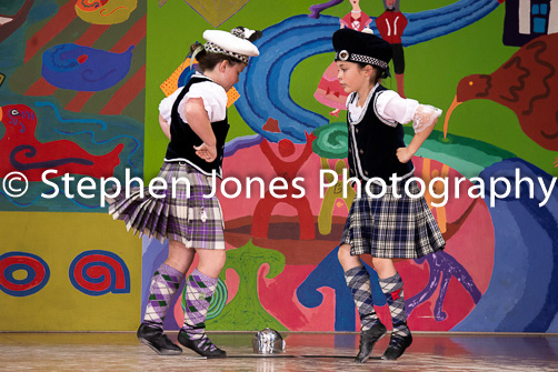 U48-441 Highland Xmas Dance