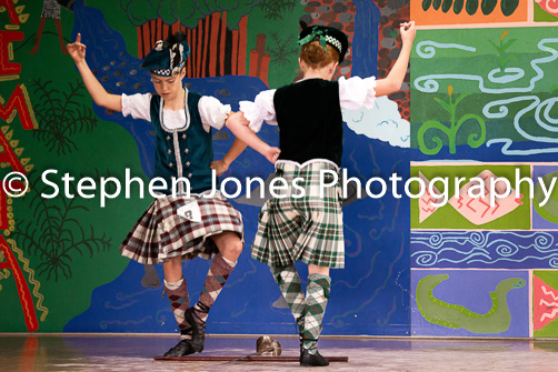 U48-443 Highland Xmas Dance