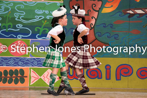 U48-448 Highland Xmas Dance