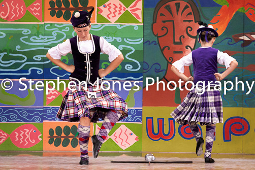 U48-454 Highland Xmas Dance