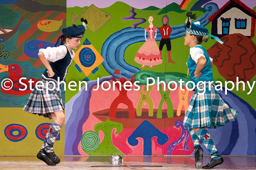 U48-458 Highland Xmas Dance