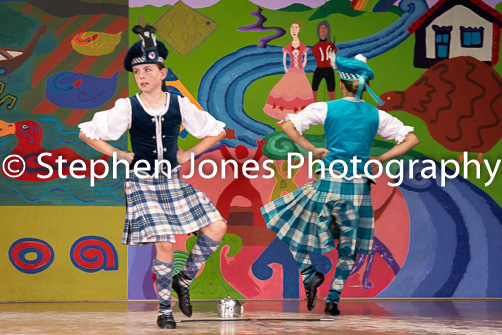 U48-459 Highland Xmas Dance