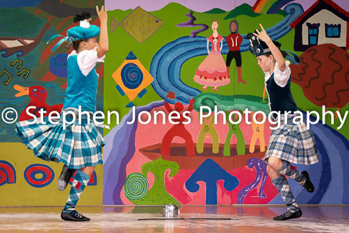 U48-462 Highland Xmas Dance