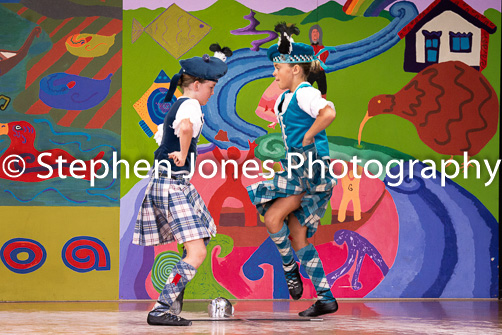 U48-466 Highland Xmas Dance