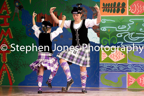 U48-468 Highland Xmas Dance
