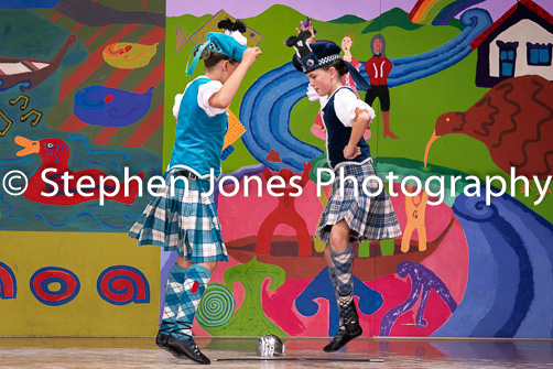 U48-471 Highland Xmas Dance