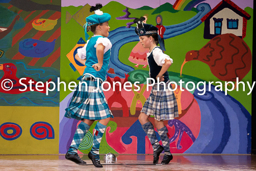 U48-476 Highland Xmas Dance