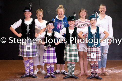 U48-484 Highland Xmas Dance