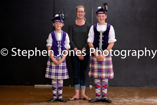 U48-487 Highland Xmas Dance