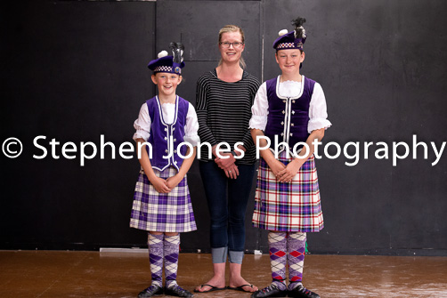 U48-488 Highland Xmas Dance