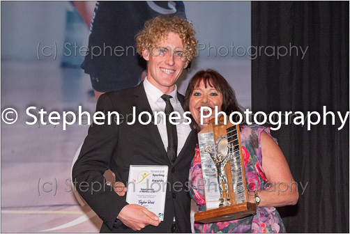 U43-310 Sports Awards Web