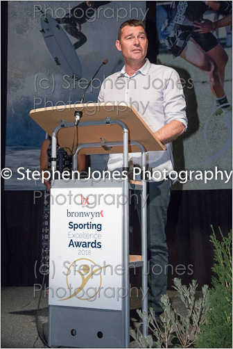 U43-331 Sports Awards Web