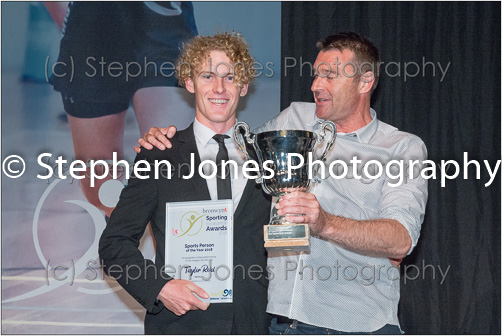 U43-332 Sports Awards Web