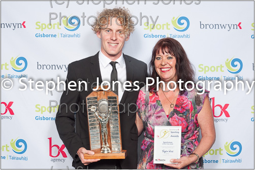 U43-400 Sports Awards Web
